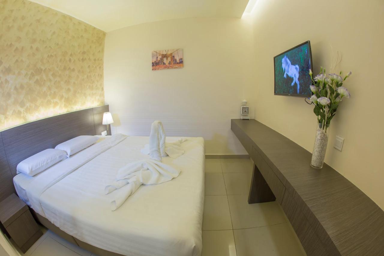 Hotel Sin Jo Johor Bahru Esterno foto